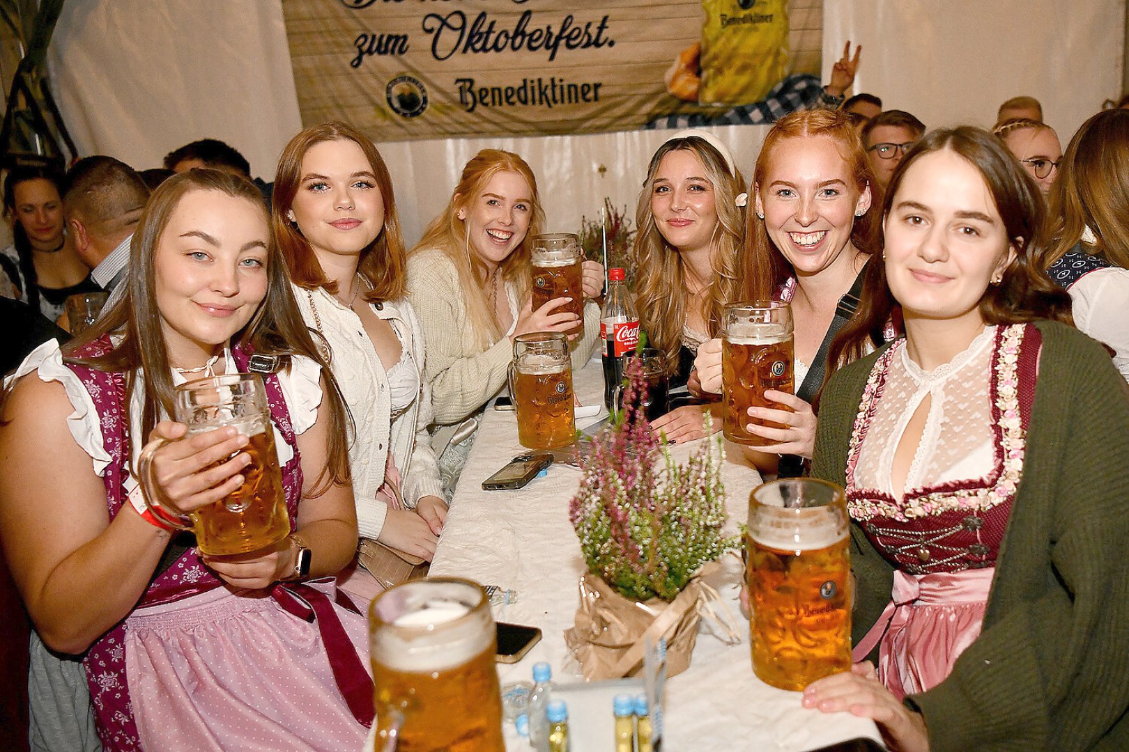 Die Fotos vom Oktoberfest Veenhusen Teil 1 - Bild 1