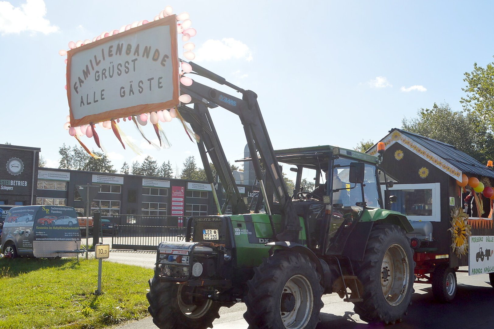 79 Wagen bei Ernteumzug in Völlenerkönigsfehn - Bild 48