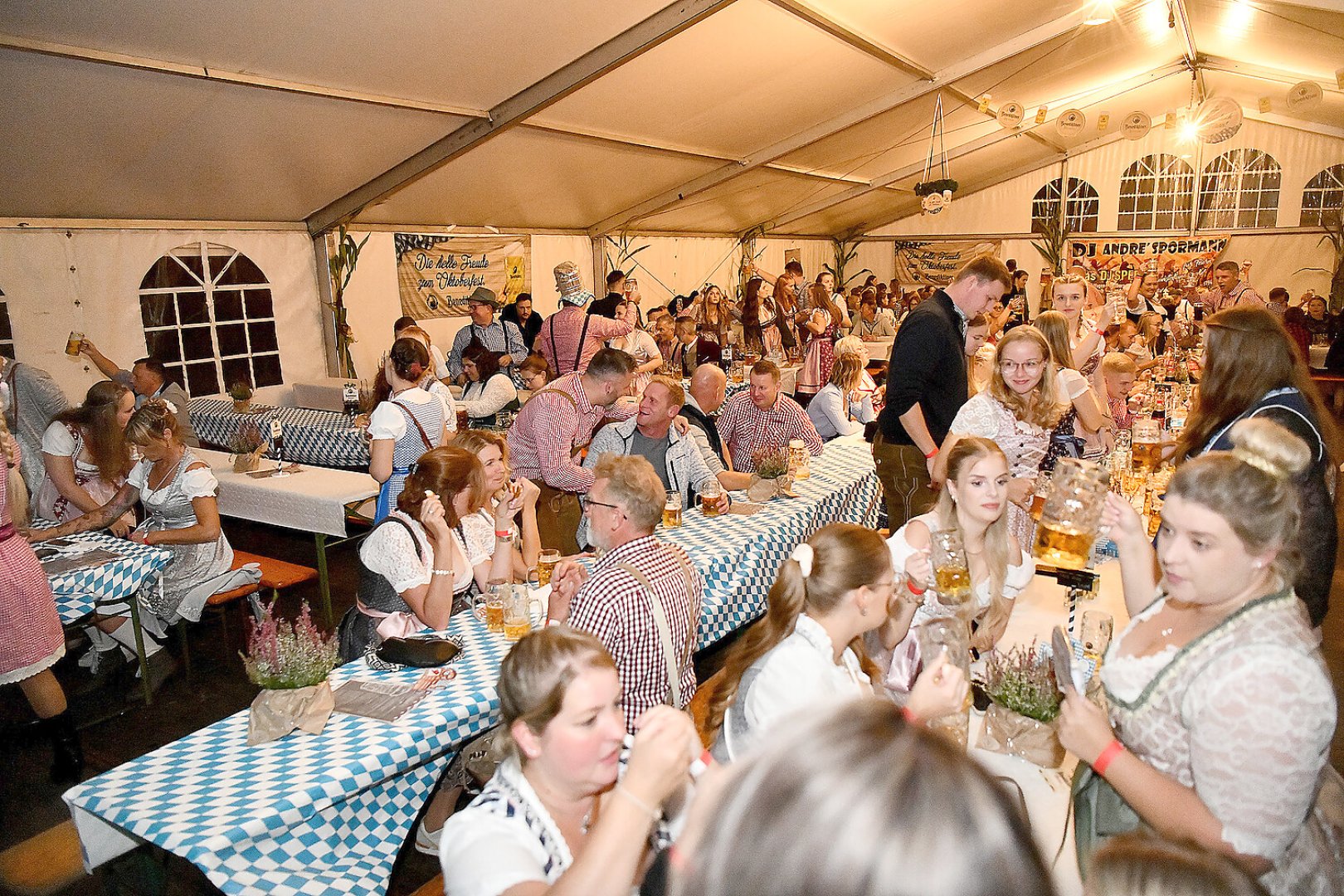 Die Fotos vom Oktoberfest in Veenhusen Teil 2 - Bild 21