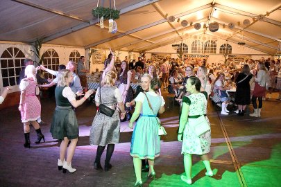 Die Fotos vom Oktoberfest in Veenhusen Teil 2 - Bild 27