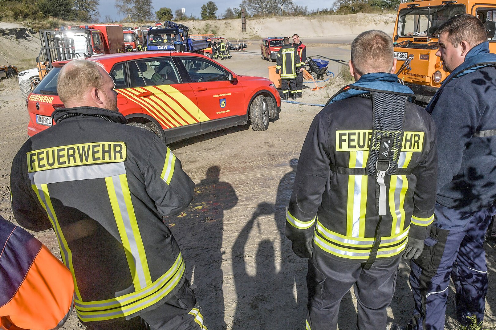 Großübung in Friedeburg - Bild 1