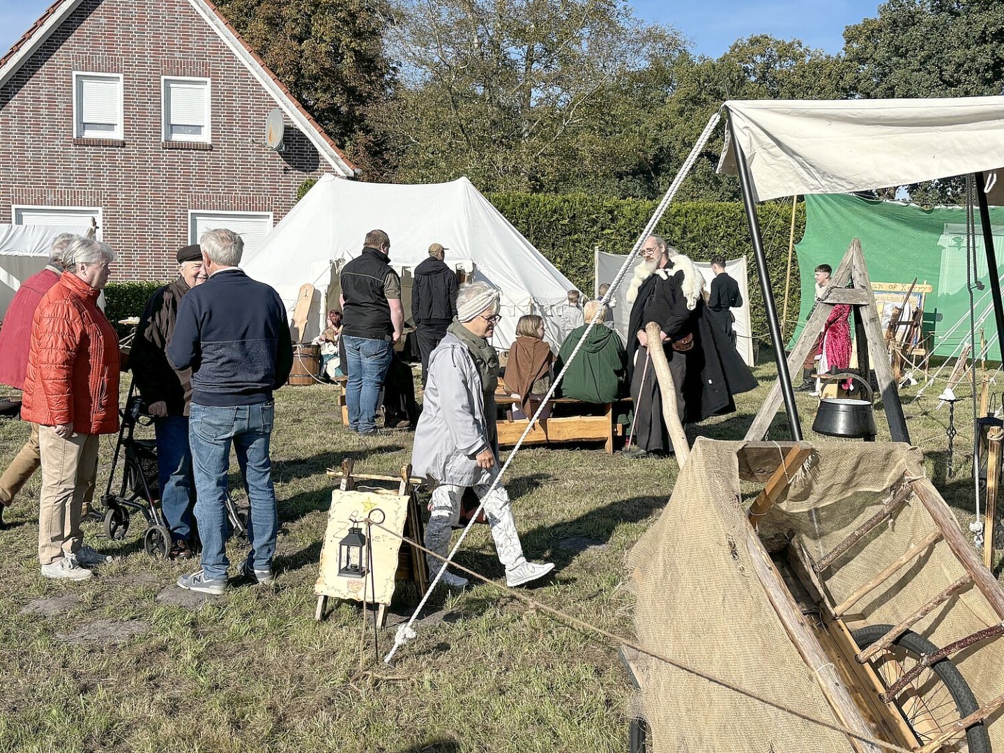 Buurnmarkt lockte wieder viele Gäste an - Bild 11