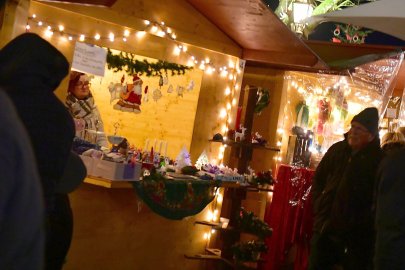 Zu Besuch beim "Lüttje Greetmer Wiehnachtsmarkt" - Bild 12