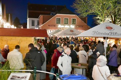 Zu Besuch beim "Lüttje Greetmer Wiehnachtsmarkt" - Bild 19