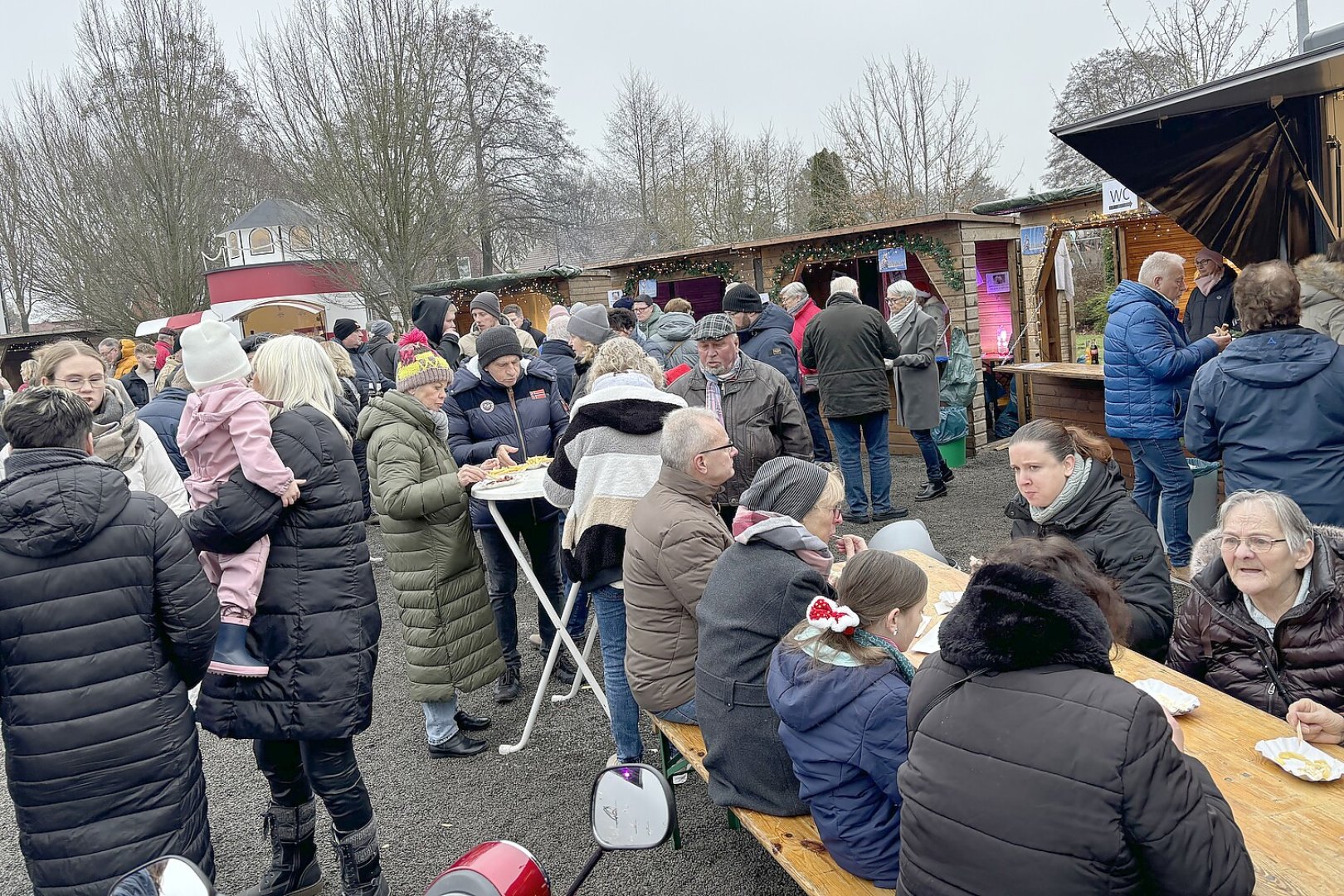 Erfolgreicher Weihnachtsmarkt in Ostrhauderfehn - Bild 28