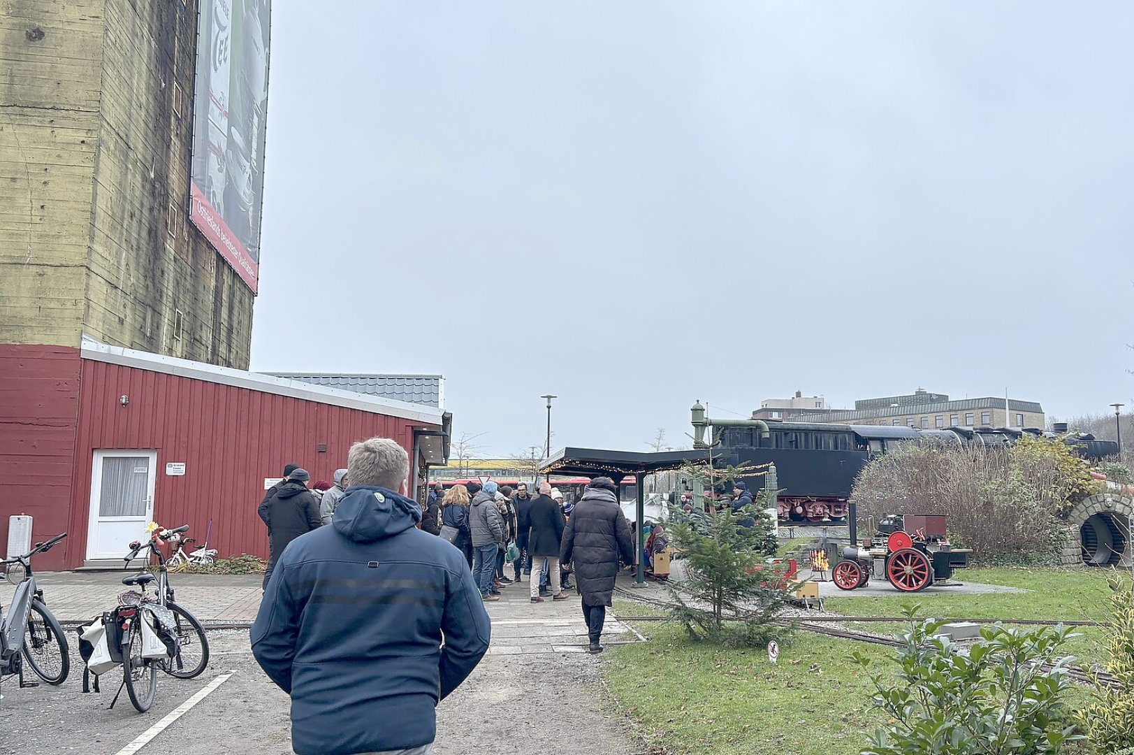 2. Winterdampfmarkt in Emden - Bild 1