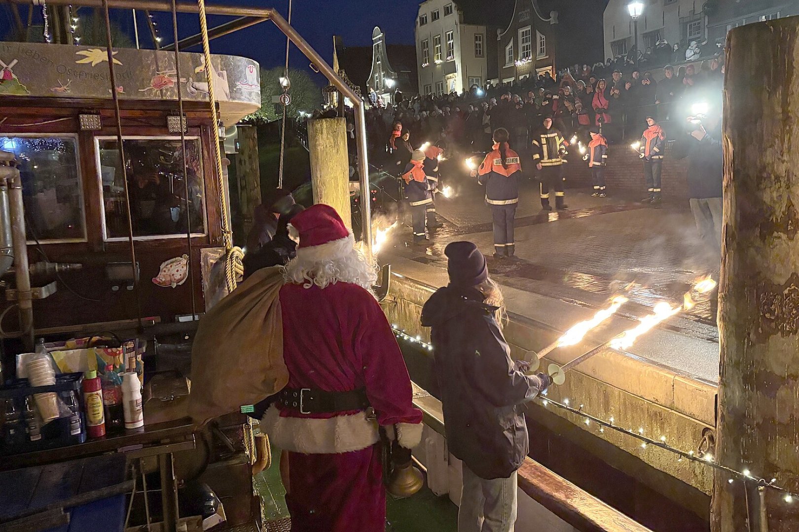 Weihnachtsmann nimmt Kurs auf Greetsiel - Bild 2