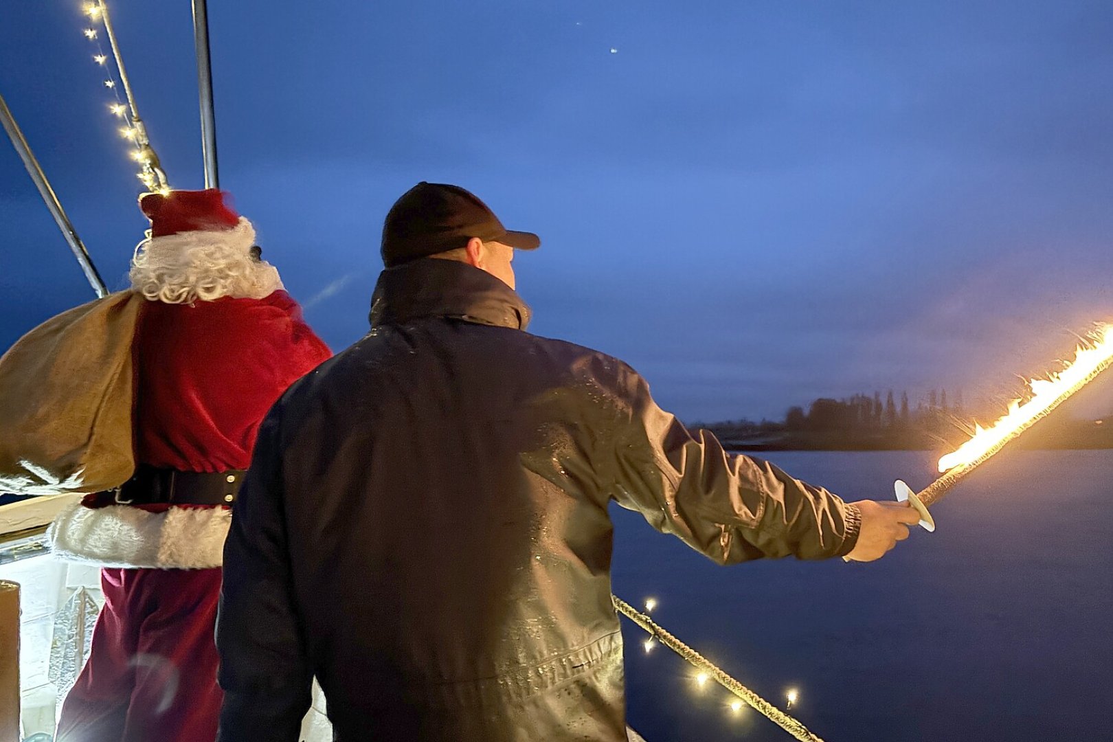 Weihnachtsmann nimmt Kurs auf Greetsiel - Bild 7