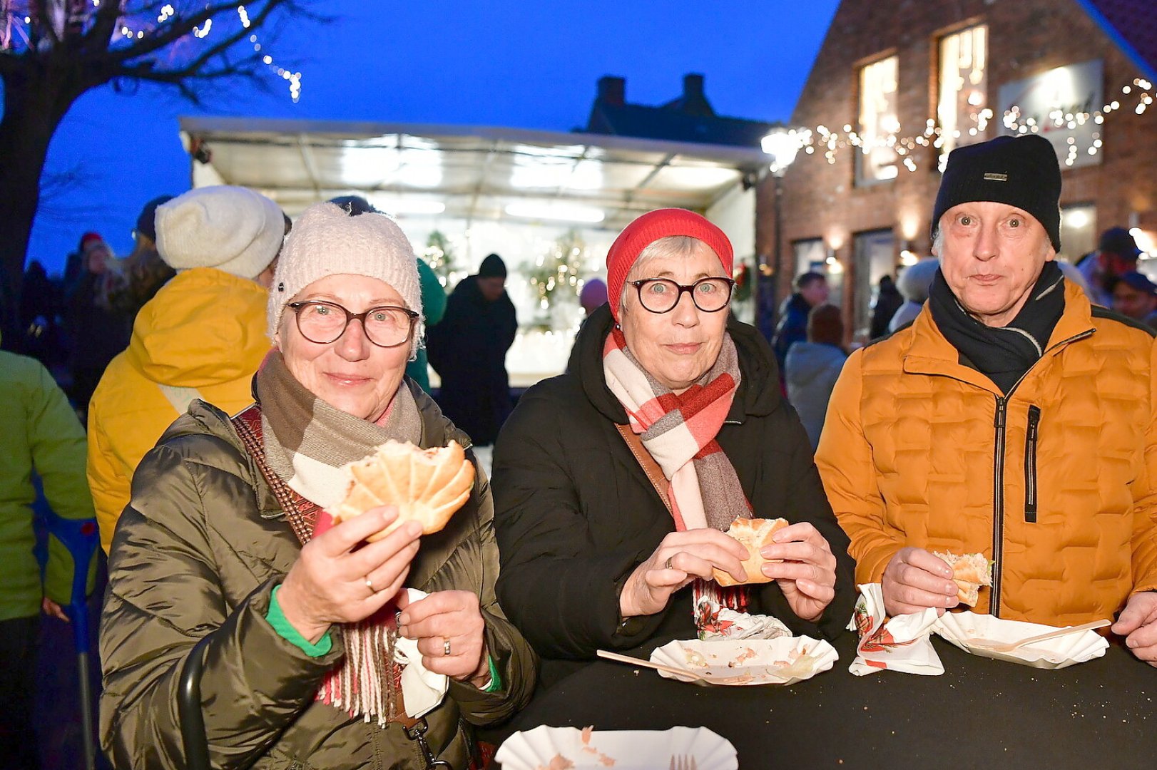 Weihnachtsmann nimmt Kurs auf Greetsiel - Bild 17