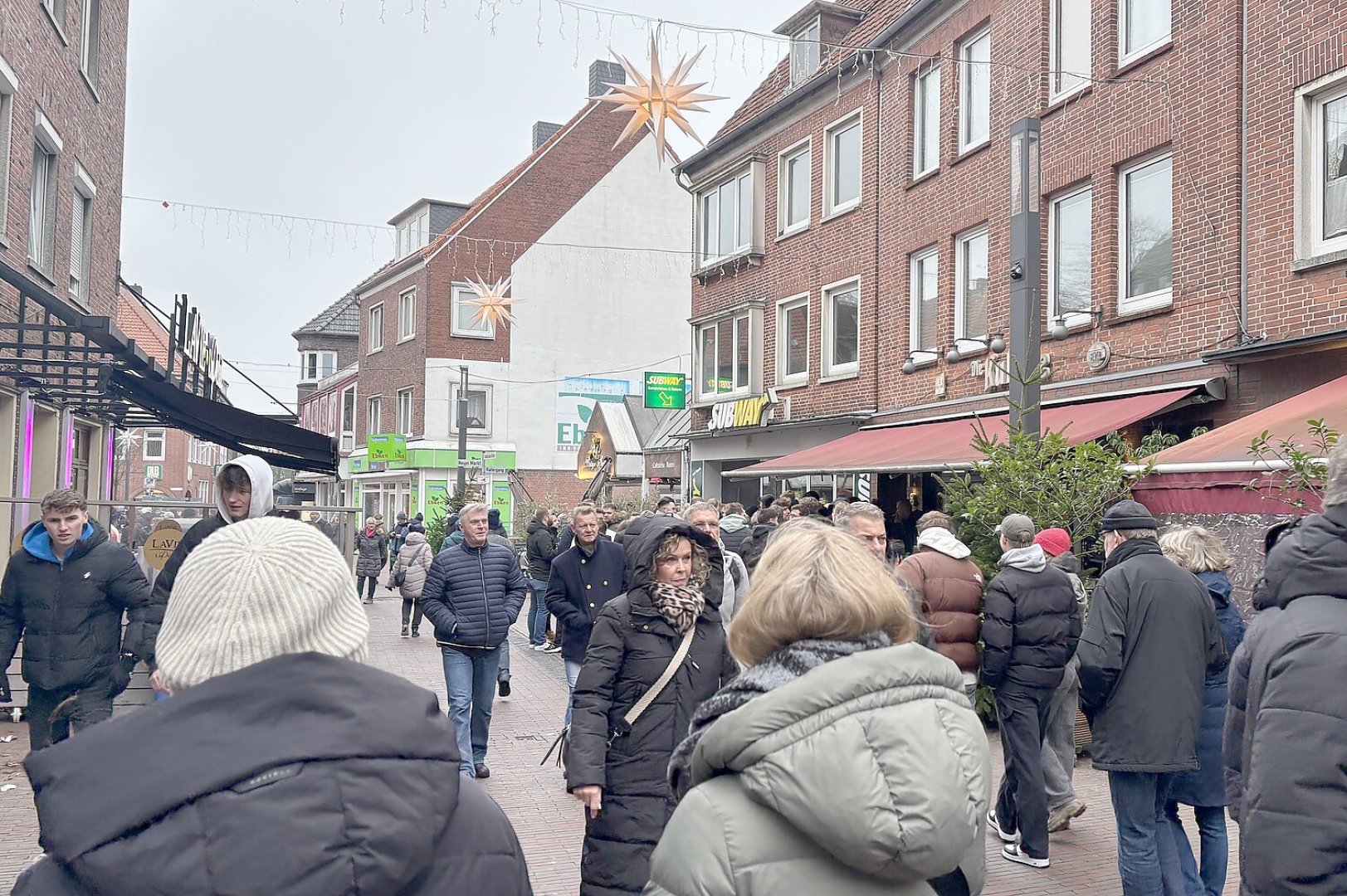 Elführtje zu Silvester in Emden - Bild 14