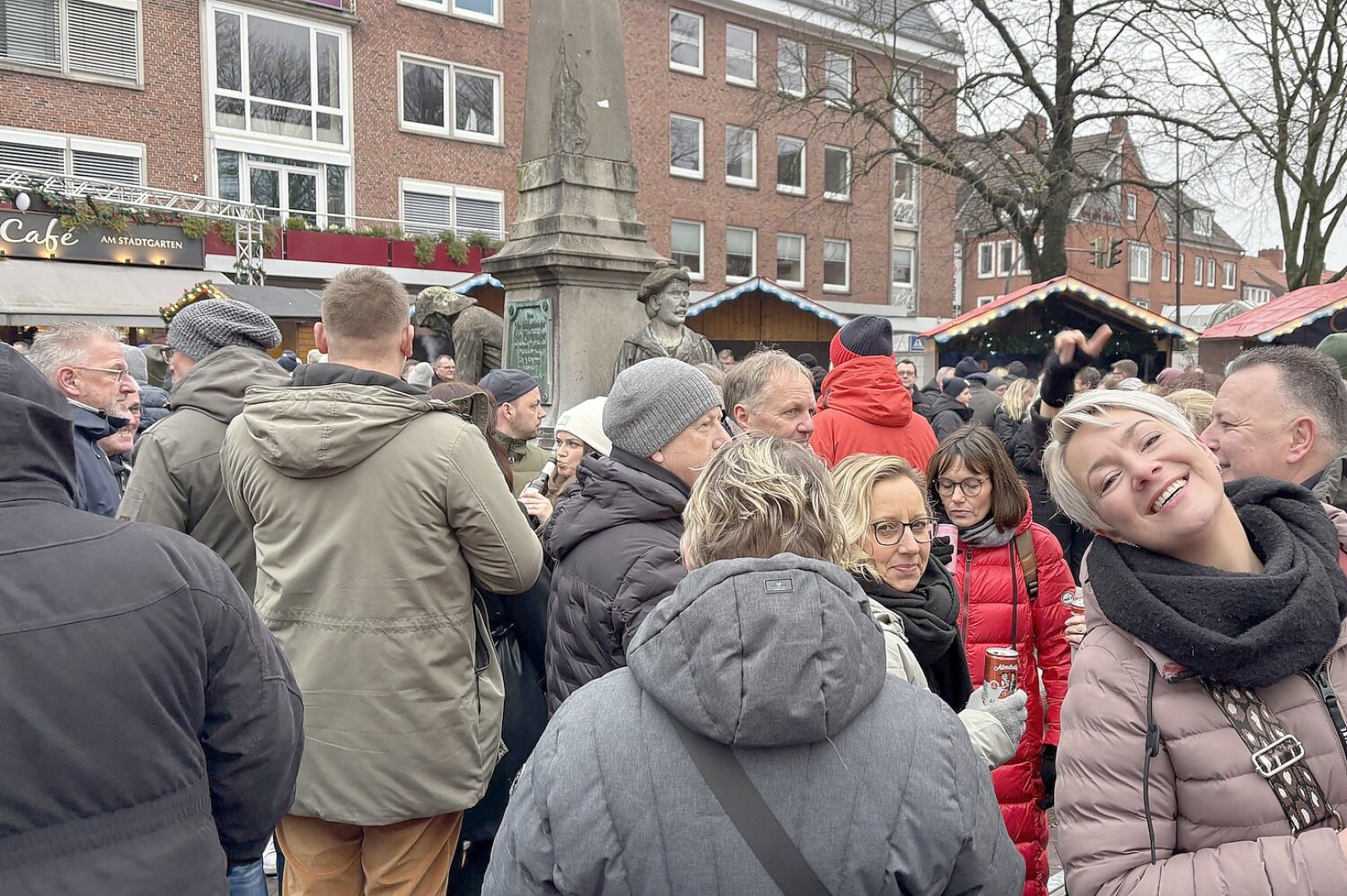 Elführtje zu Silvester in Emden - Bild 25