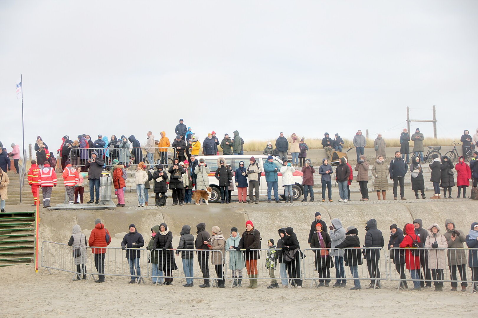 Verschobenes Neujahrsbaden auf Borkum - Bild 3