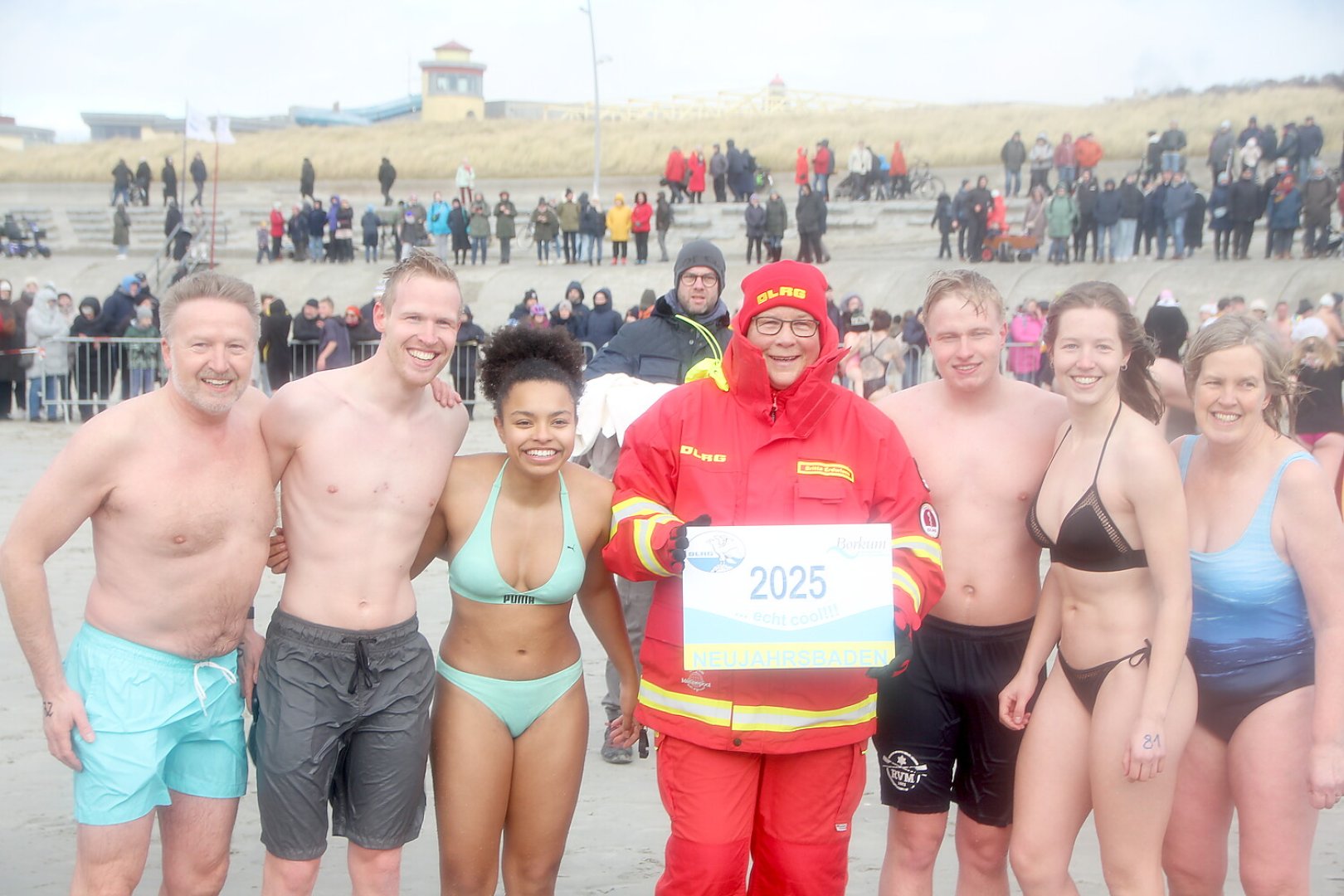 Verschobenes Neujahrsbaden auf Borkum - Bild 18