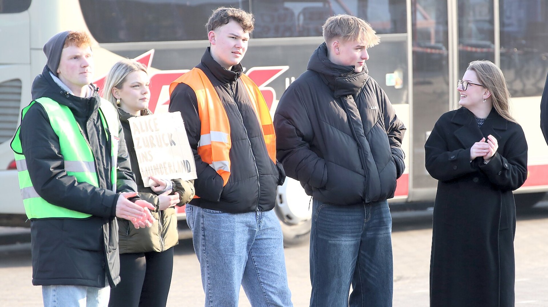 Kundgebung Wiesmoor bleibt bunt  - Bild 35