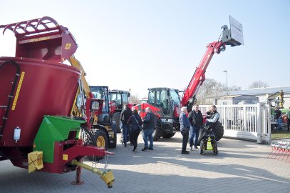 Fotos von der Gewerbeschau Rheiderland - Bild 12