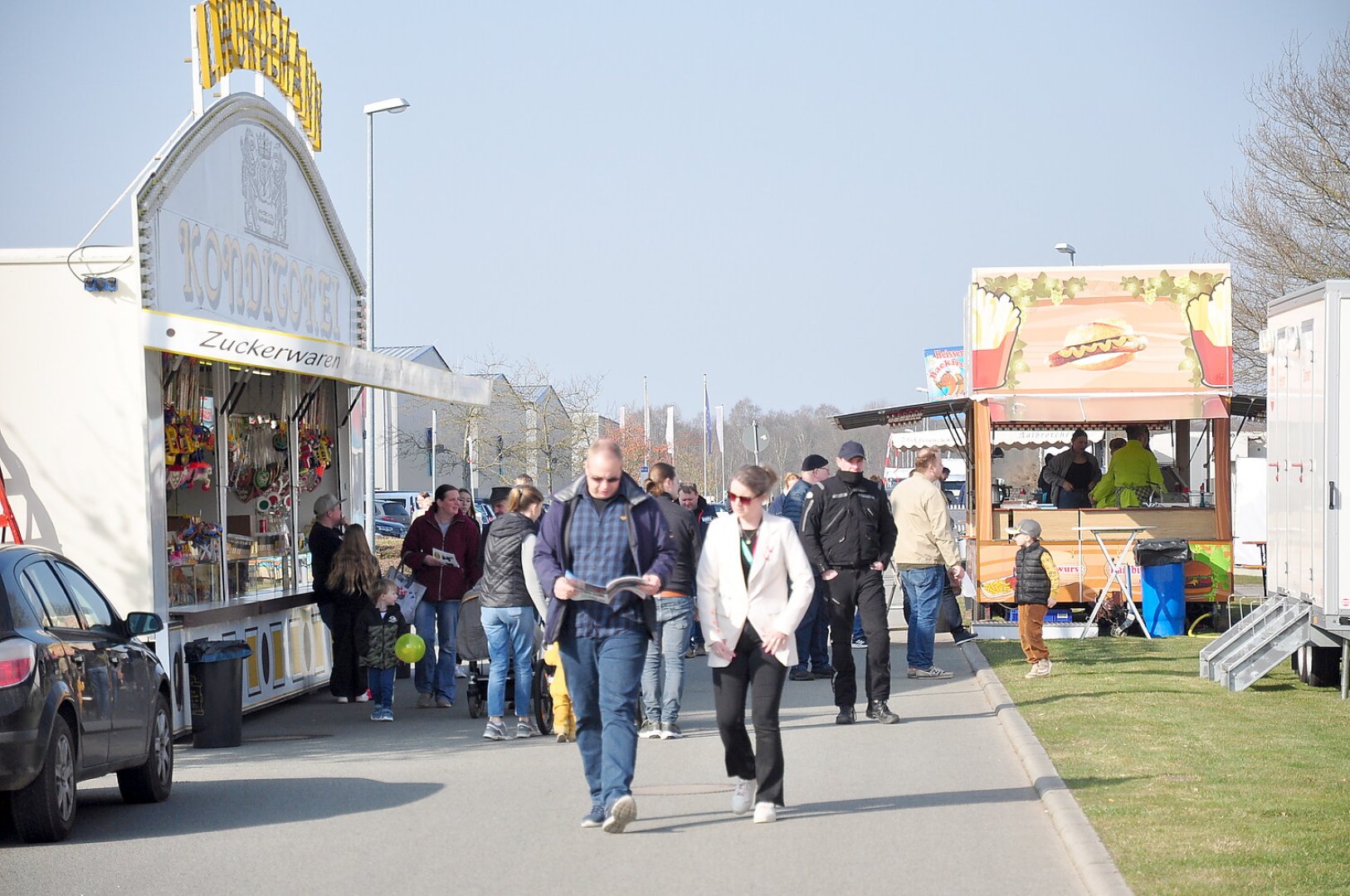 Fotos von der Gewerbeschau Rheiderland - Bild 14