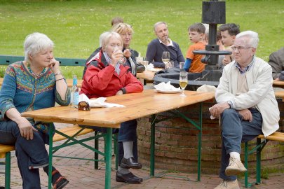 Schönes Wetter am Mühlentag in Emden - Bild 4