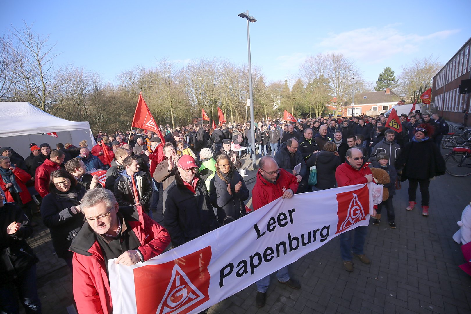 700 Menschen kamen zum GZO-Prozess - Bild 1