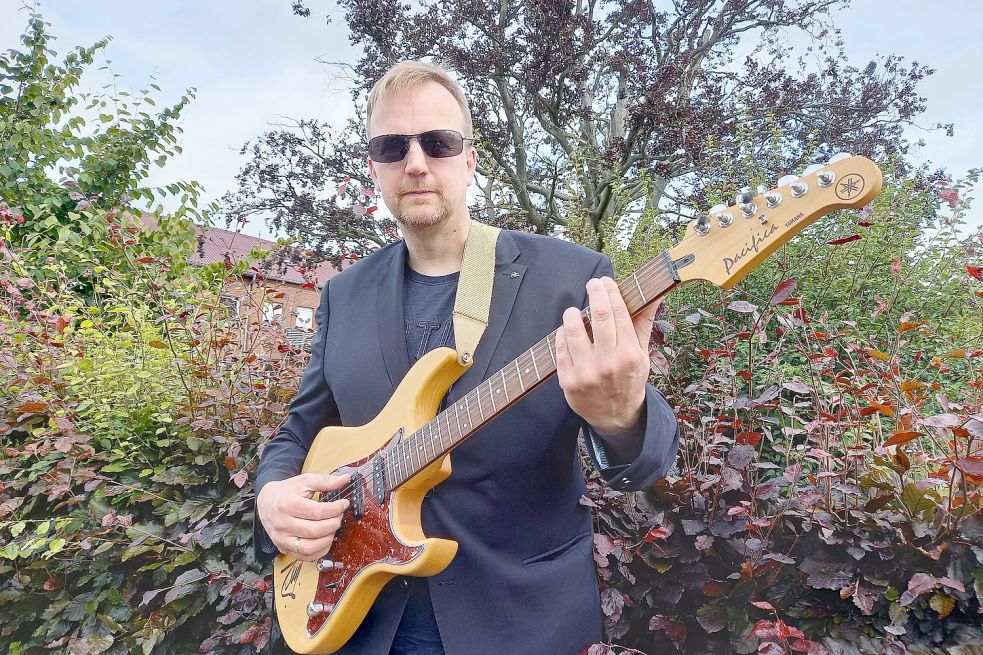 Valdemar Hövermann stammt aus Argentinien und lebt seit 18 Jahren in Weener. Jetzt wagt er den Schritt zum eigenen Album. Internationale und ganz lokale Hilfe ist ihm dabei sicher. Foto: Vogt