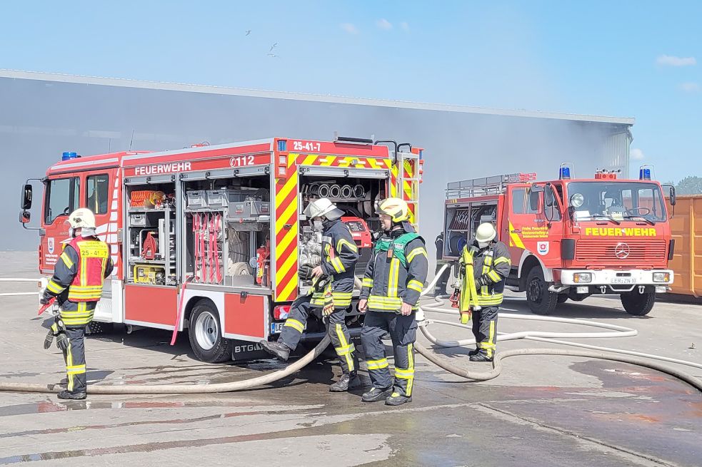 Die Feuerwehr ist in Breinermoor im Einsatz. Foto: Wolters