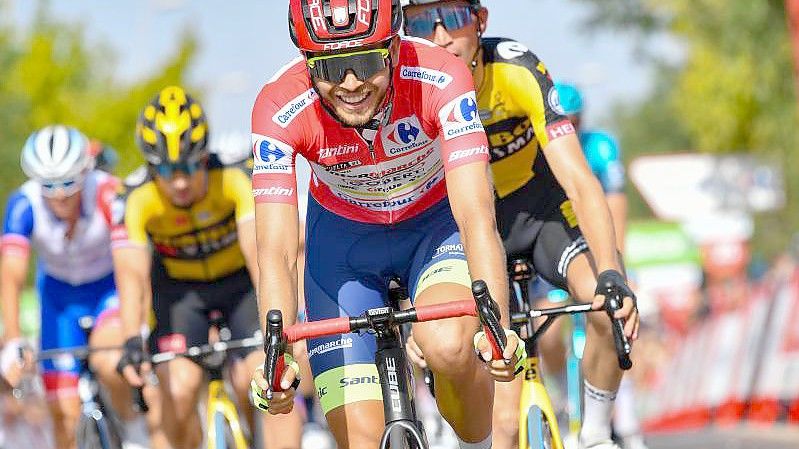 Der Norweger Odd Christian Eiking führt bei der Vuelta die Gesamtwertung an. Foto: Roth/dpa