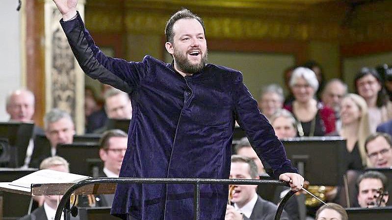 Andris Nelsons, Dirigent aus Lettland, hat die Musik von Richard Wagner schon al Kind kennengelernt. Foto: Hans Punz/APA/dpa