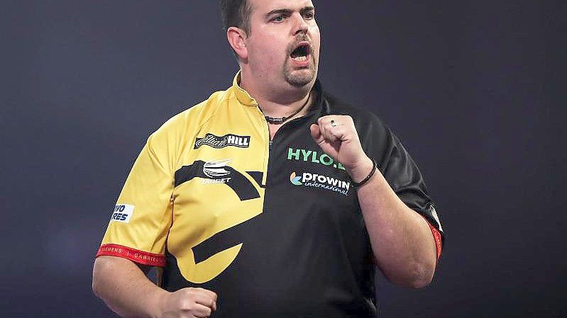 Deutscher Hoffnungsträger bei der Darts-WM in Jena: Gabriel Clemens. Foto: Kieran Cleeves/PA Wire/dpa