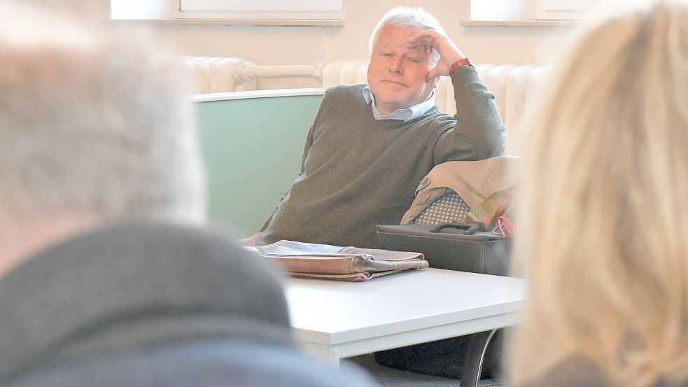 Gerd Koch, hier bei einem Prozess wegen Volksverhetzung vor dem Leeraner Amtsgericht, wird im Stadtrat auf sich allein gestellt sein. Foto: Ortgies/Archiv