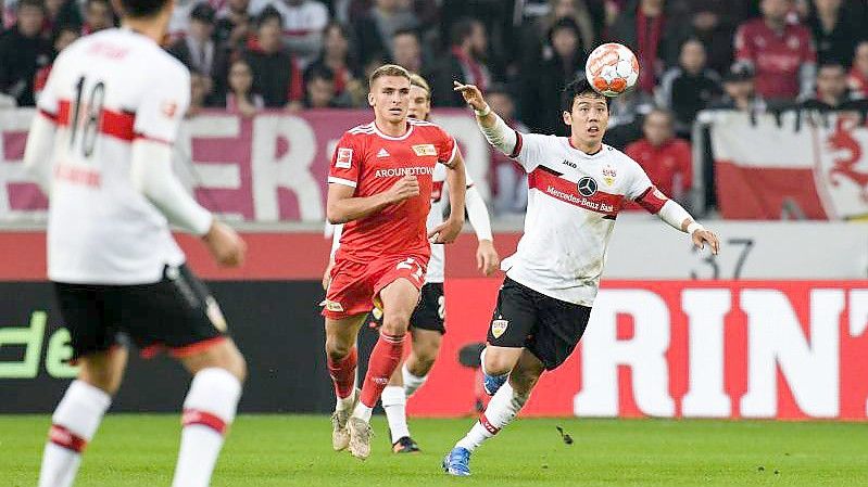 Einen Punkt konnte der VfB Stuttgart (weiße Trikot) gegen Union Berlin noch ergattern. Foto: Silas Stein/dpa