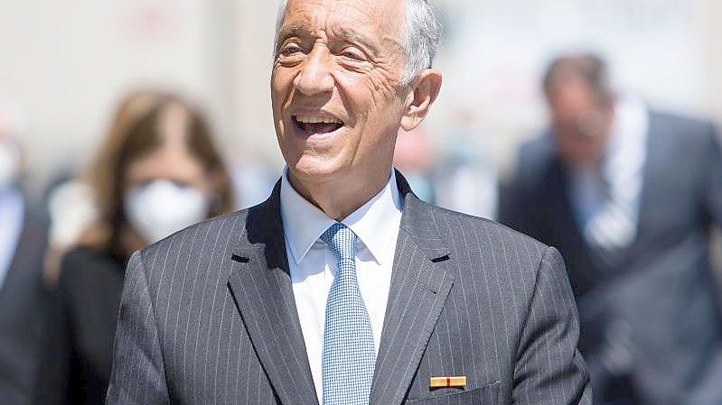 Portugals Präsident Marcelo Rebelo de Sousa hat zur Beilegung einer Regierungskrise Neuwahlen ausgerufen. Foto: Luka Dakskobler/SOPA Images via ZUMA Wire/dpa