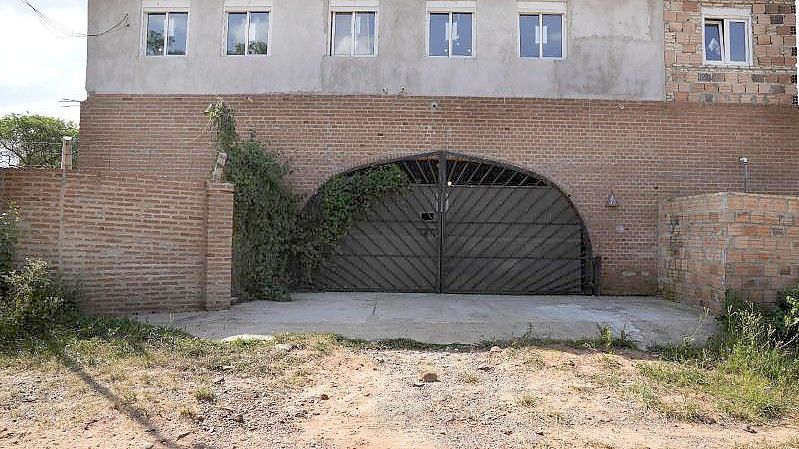 Das Haus des ermordeten deutschen Archäologen in Aregua. Foto: Jorge Saenz/AP/dpa