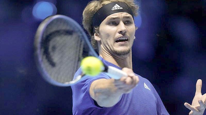 Spielt bei den ATP Finals um den Halbfinaleinzug: Alexander Zverev. Foto: Luca Bruno/AP/dpa