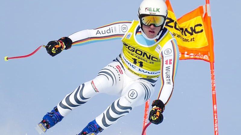 Romed Baumann geht bei der Abfahrt in Lake Louise an den Start. Foto: Frank Gunn/The Canadian Press via ZUMA/dpa