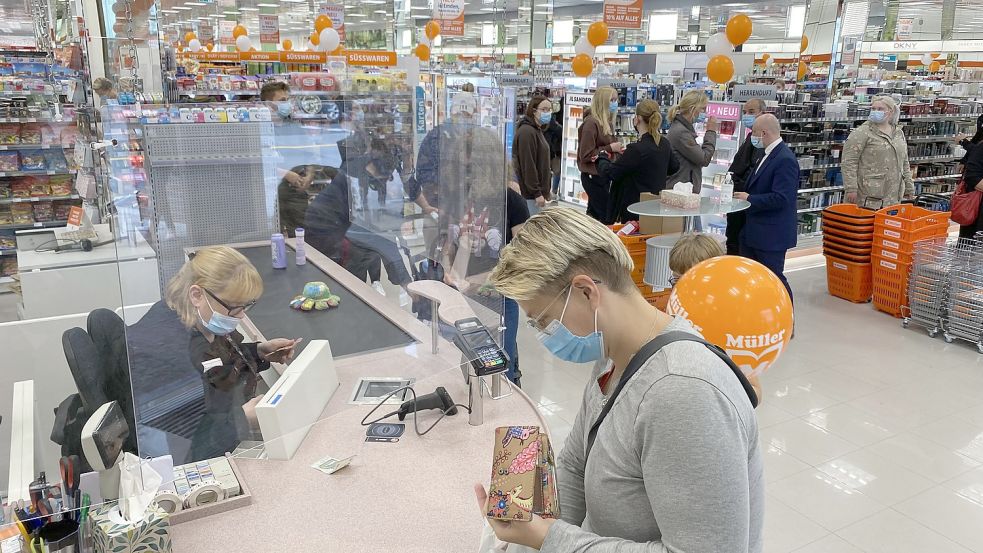 Auf knapp 1500 Quadratmetern Verkaufsfläche bietet Müller nun unter anderem auch eine vergrößerte Spielwarenabteilung. Fotos: Tomé