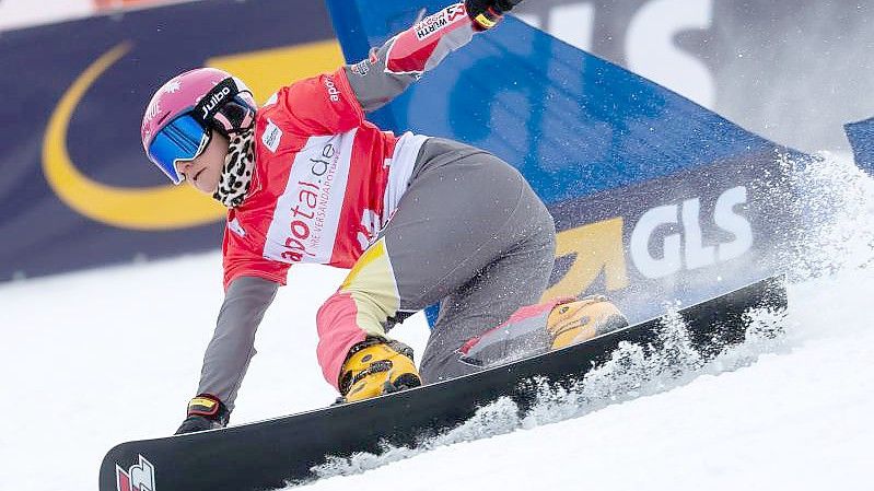 Snowboarderin Ramona Hofmeister wurde Zweite in Bannoye. Foto: Sven Hoppe/dpa