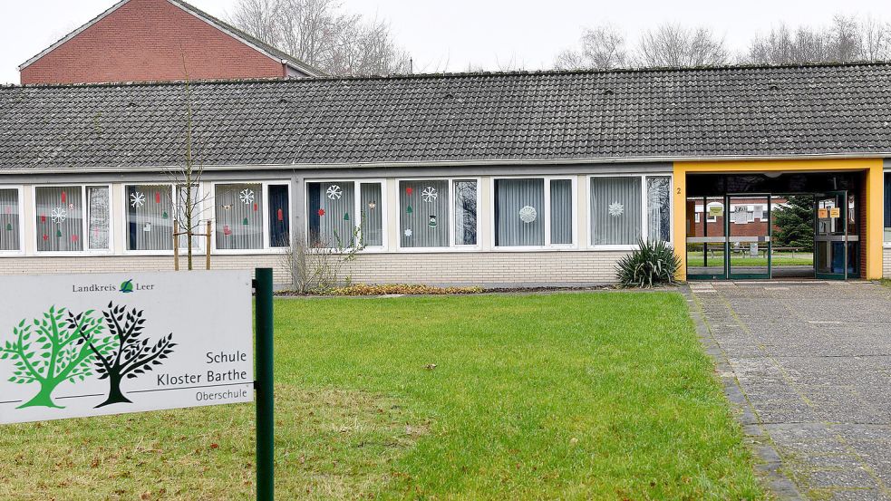 Dieses Gebäude in Brinkum nutzt bisher die Oberschule Kloster Barthe. Es würde abgerissen und durch den Neubau für die FTZ ersetzt. Foto: Stromann