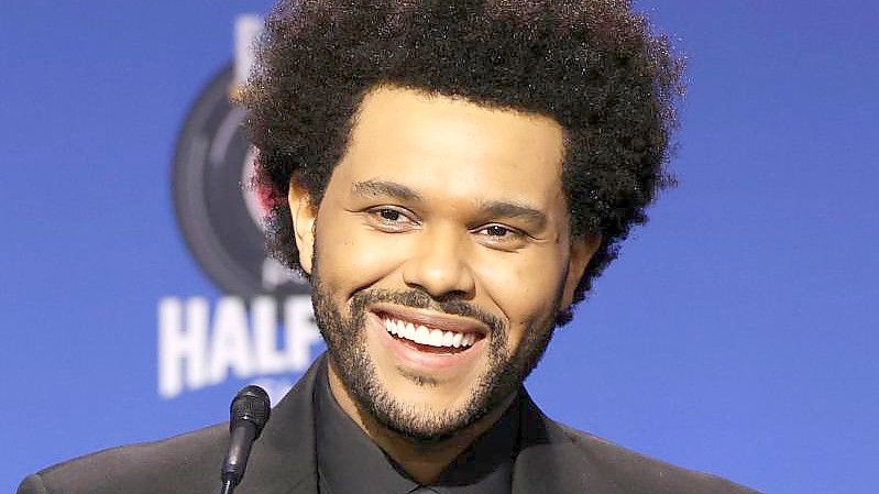 The Weeknd unterstreicht mit seinem neuen Album, dass er zu den ganz Großen im internationalen Popgeschäft gehört. Foto: Perry Knotts/NFL/AP/dpa