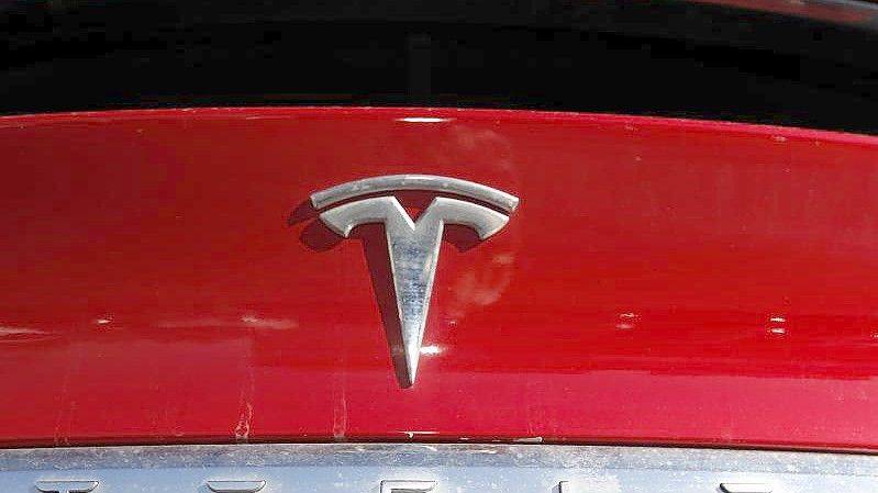 Tesla hat lange Zeit rote Zahlen geschrieben - das ist nun vorbei. Foto: David Zalubowski/AP/dpa