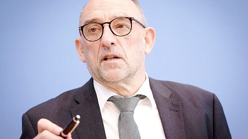 Chef der Arbeitsagentur Detlef Scheele: Bei Impfpflicht können Arbeitgeber Ungeimpfte ablehnen. Foto: Kay Nietfeld/dpa