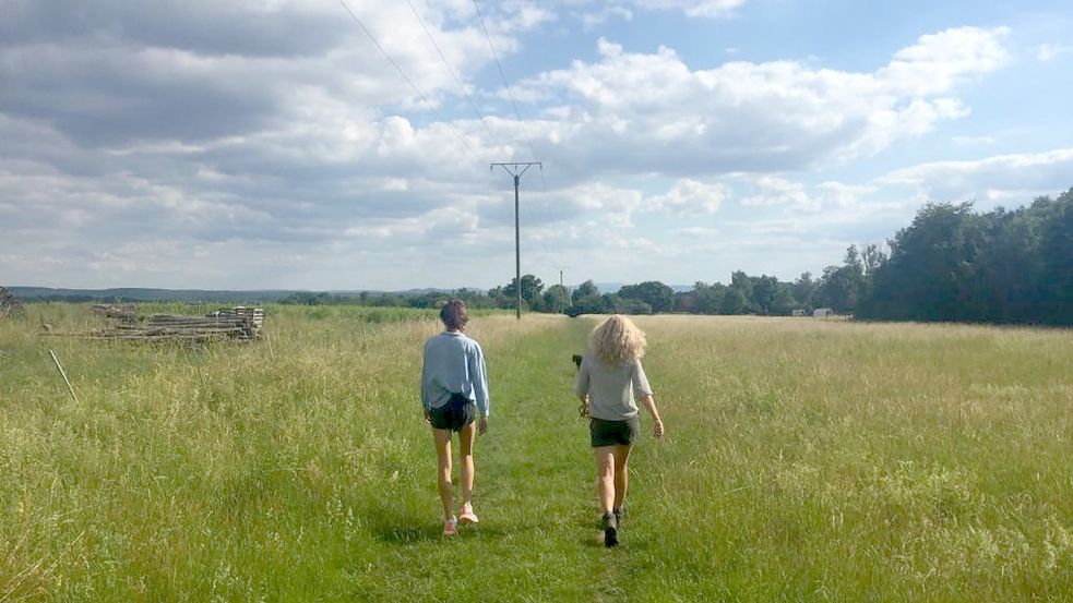 Wandern ist in Ostfriesland nicht so populär wie in andere Regionen Deutschlands. „Dabei hat Ostfriesland eine wunderbare Landschaft zu bieten“, meint Katja Druivenga, die beim MTV Aurich jede Woche Wanderungen anbietet und schon manch‘ schöne Tour erkundet hat. Fotos: privat