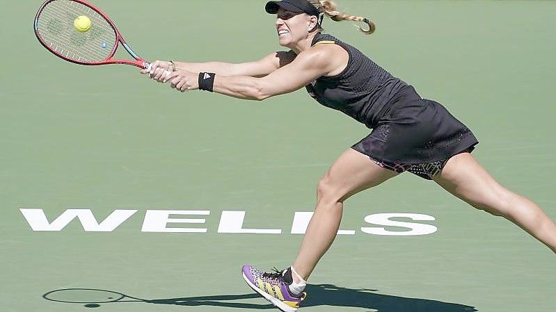 Angelique Kerber in Aktion gegen Iga Swiatek aus Polen. Foto: Mark J. Terrill/AP/dpa