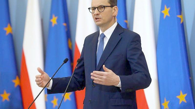 Polens Ministerpräsident Mateusz Morawiecki fordert mehr Solidarität mit der Ukraine. Foto: Rafal Guz/PAP/dpa