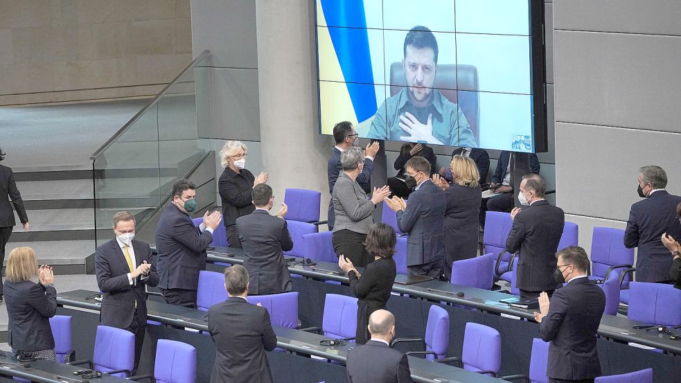 Eindringliche Worte: Der ukrainische Präsident Wolodymyr Selenskyj sprach im Deutschen Bundestag. Foto: Kappeler/dpa