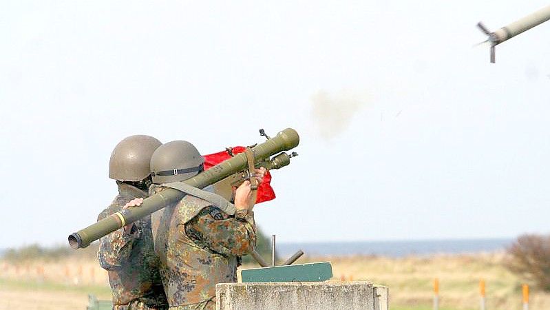 500 der ursprünglich 2700 Flugabwehrraketen vom Typ „Strela“ sind an die Ukraine geliefert worden. Foto: Bundeswehr/Michael Mandt/dpa