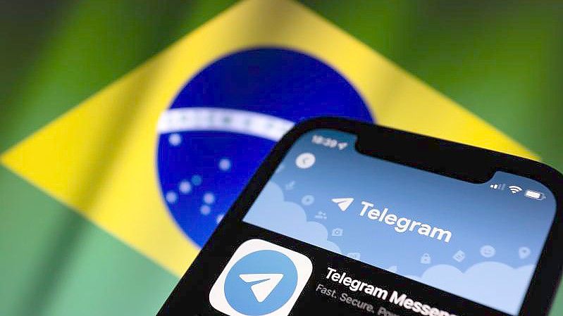 Jair Bolsonaro nutzt Telegram zur Kommunikation mit seiner Anhängerschaft. Foto: Andre M. Chang/ZUMA Press Wire/dpa