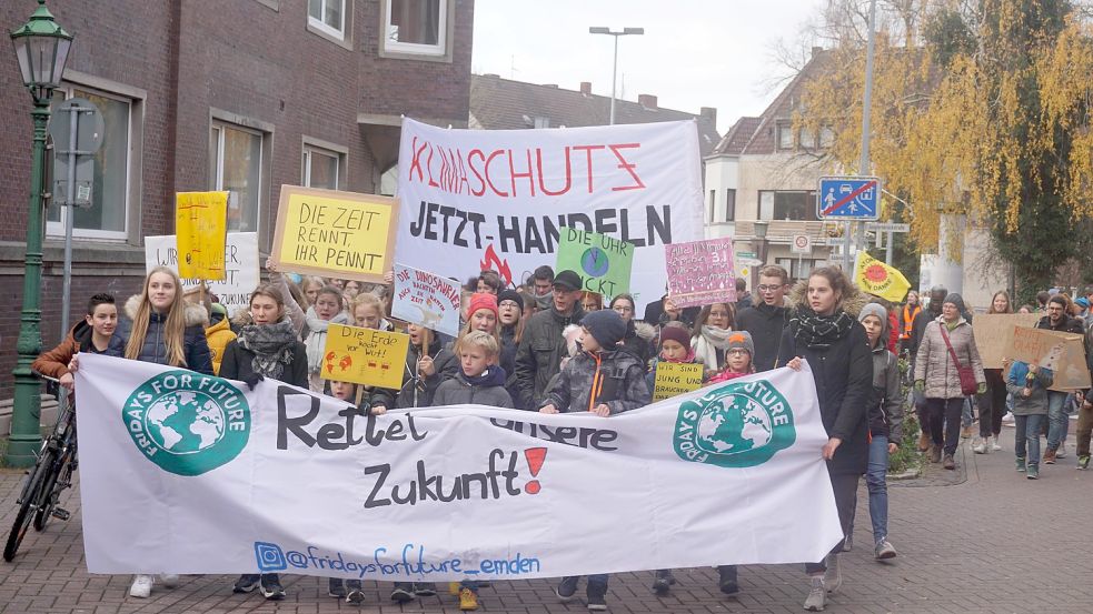 Vor Beginn der Pandemie verzeichnete die Bewegung in Emden großen Zulauf. Das Bild zeigt eine Demonstrationszug durch die Stadt. Foto: Archiv