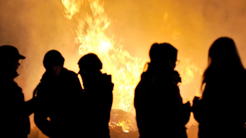 In diesem Jahr sollen die traditionellen Osterfeuer in Norden wieder so stattfinden, wie vor der Corona-Pandemie. Foto: Stephan Friedrichs