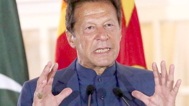 Pakistans Ministerpräsident Imran Khan hat um die Auflösung des Parlaments gebeten. Dem hat der Präsident nun zugestimmt. Foto: Pradeep Dambarage/ZUMA Wire/dpa