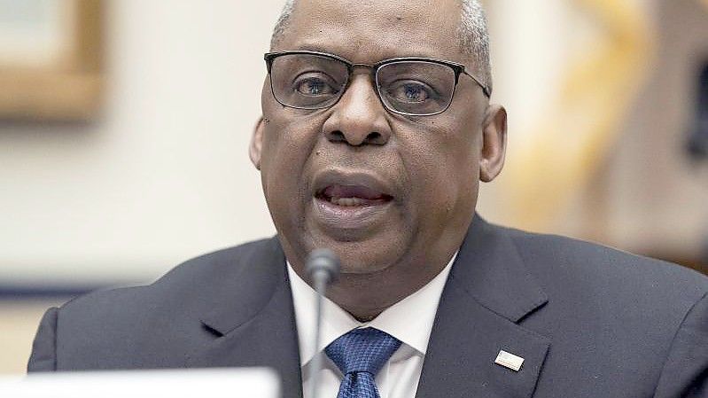 Treffen im deutschen Ramstein: US-Verteidigungsminister Lloyd Austin will zum Krieg in der Ukraine beraten. Foto: Evan Vucci/AP/dpa