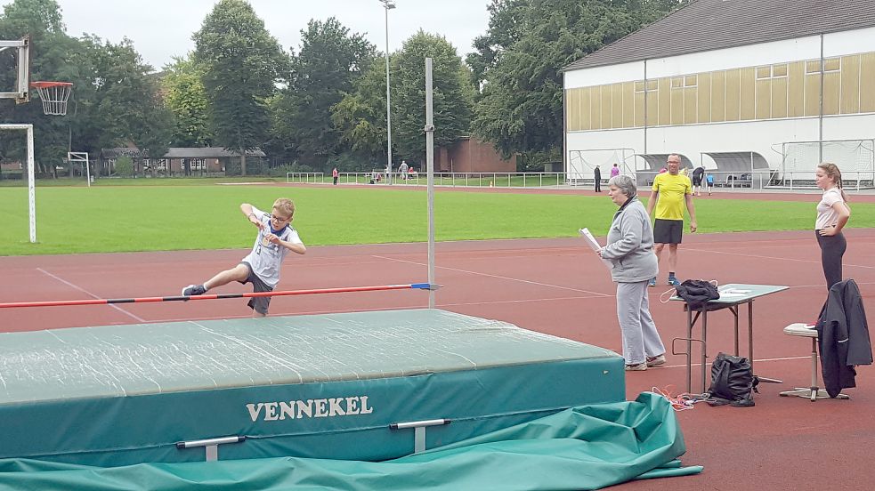 Auch im Hochsprung kann man die Leistungen für das Sportabzeichen erbringen. Foto: privat